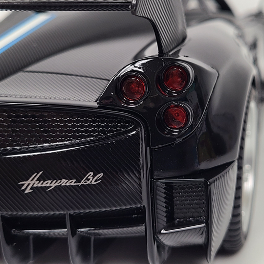 Rastar 1:14 Scale Pagani Huayra BC