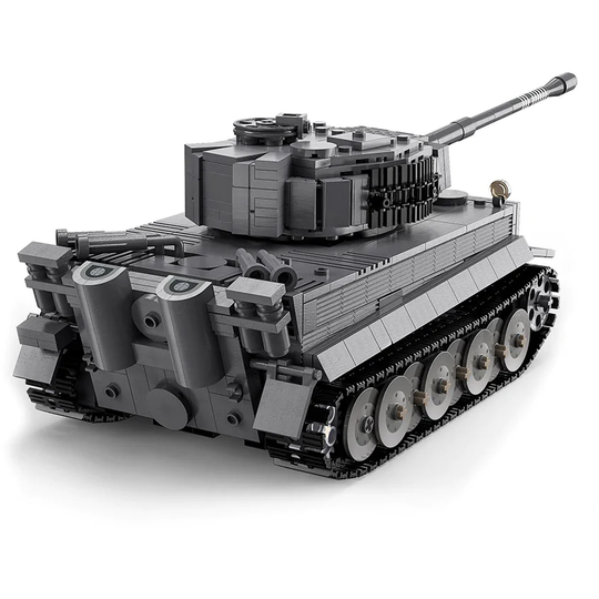 CaDA Masters WWII German Tiger Tank Remote Controlled Brick Building Set 925 Pieces