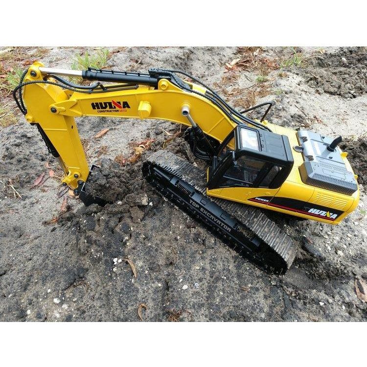 Huina 1:14 Scale All-Metal RC Excavator